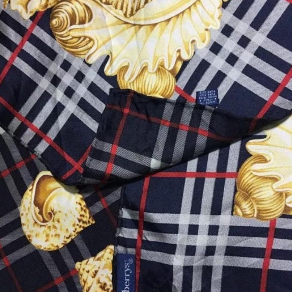 authentic BURBERRY blue silk SEASHELLS scarf $699 - Picture 4 of 4